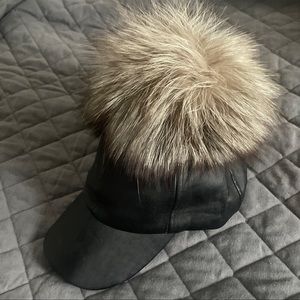 Real fur pompom hat